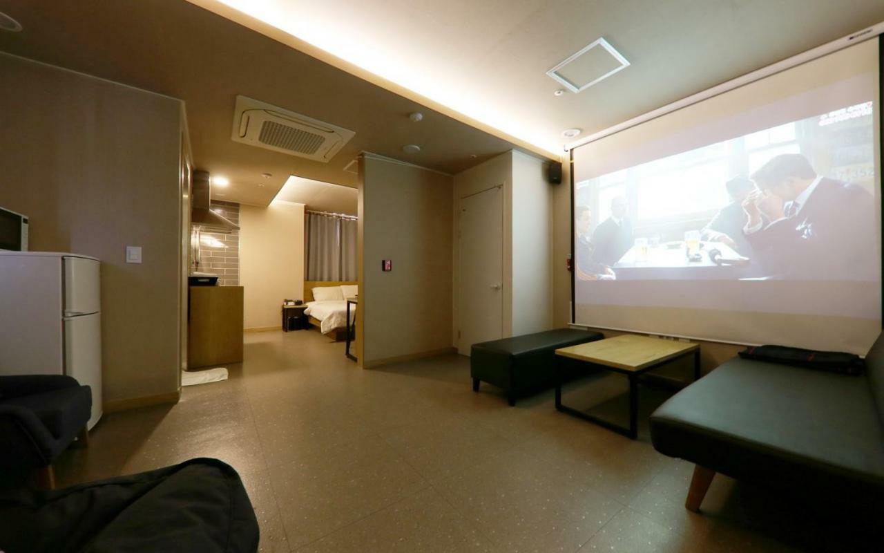 A7 Hotel Szuvon Kültér fotó