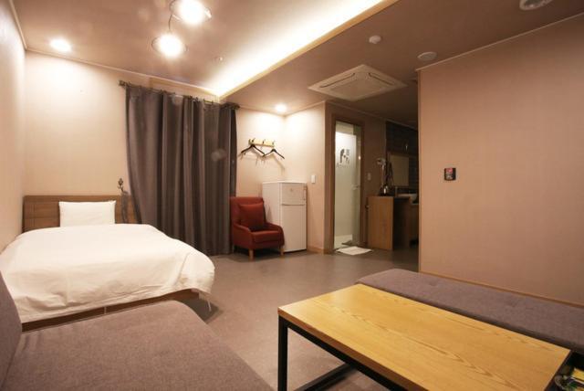 A7 Hotel Szuvon Kültér fotó