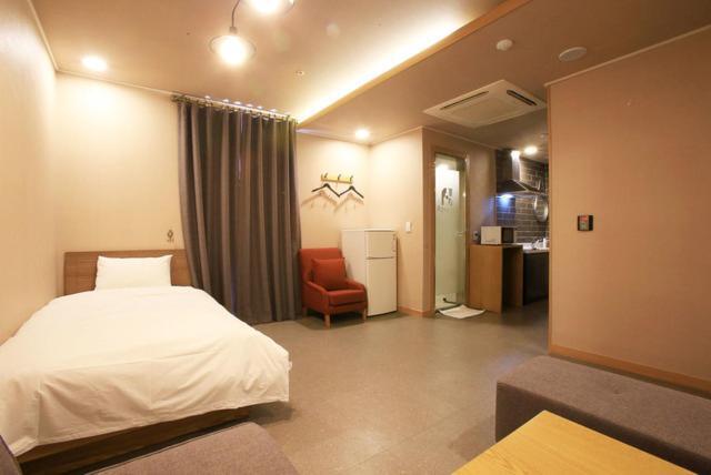 A7 Hotel Szuvon Kültér fotó