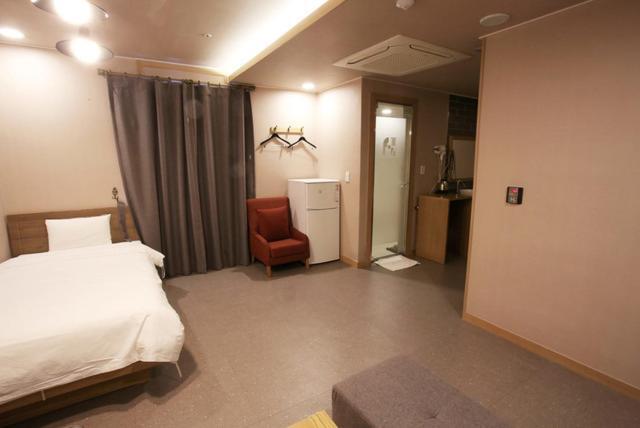 A7 Hotel Szuvon Kültér fotó